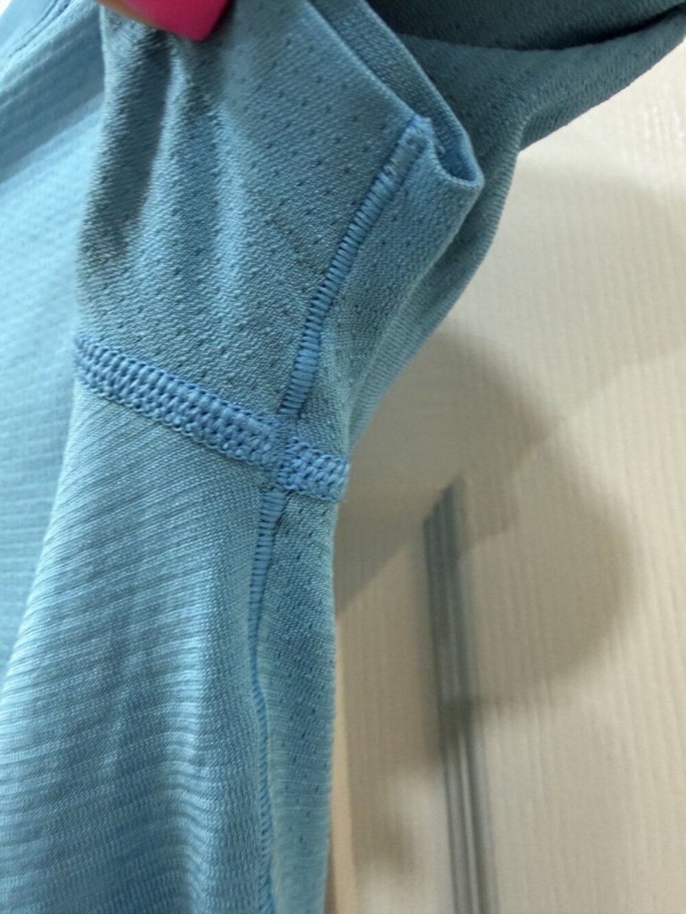 Lululemon Swiftly Tech Short Sleeve Crop Top Blue Size 6 Lightweight Activewear - Picture 5 of 6